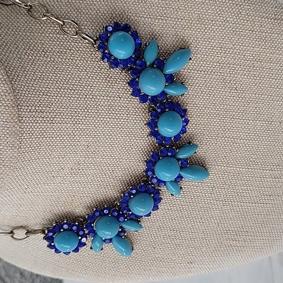 Statement Necklace - Picture 3 of 5